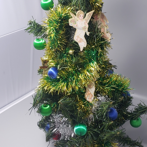 TableTop Christmas Tree (22" Height) - Picture 3 of 8